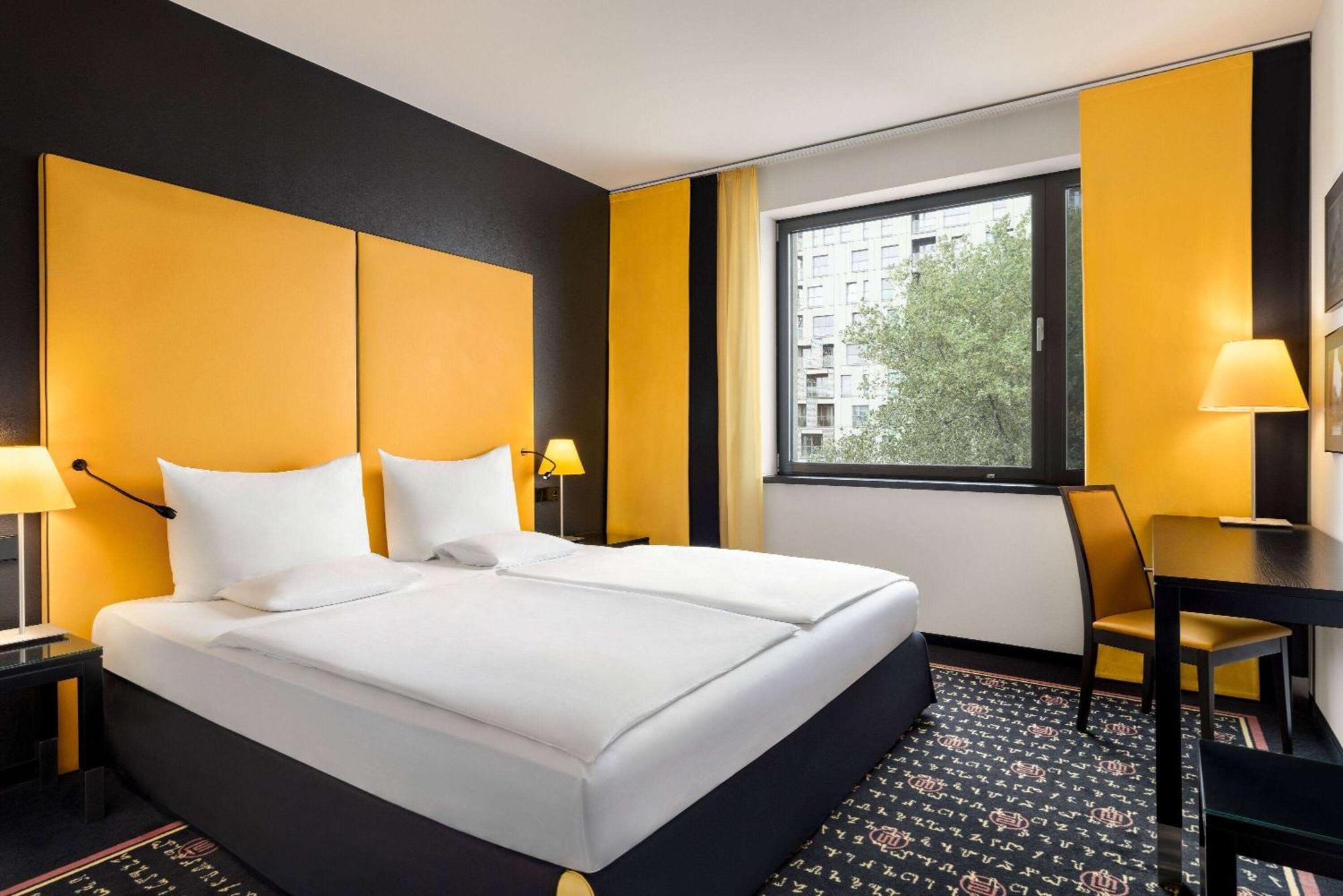 Vienna House Easy By Wyndham Katowice Hotel Exterior photo