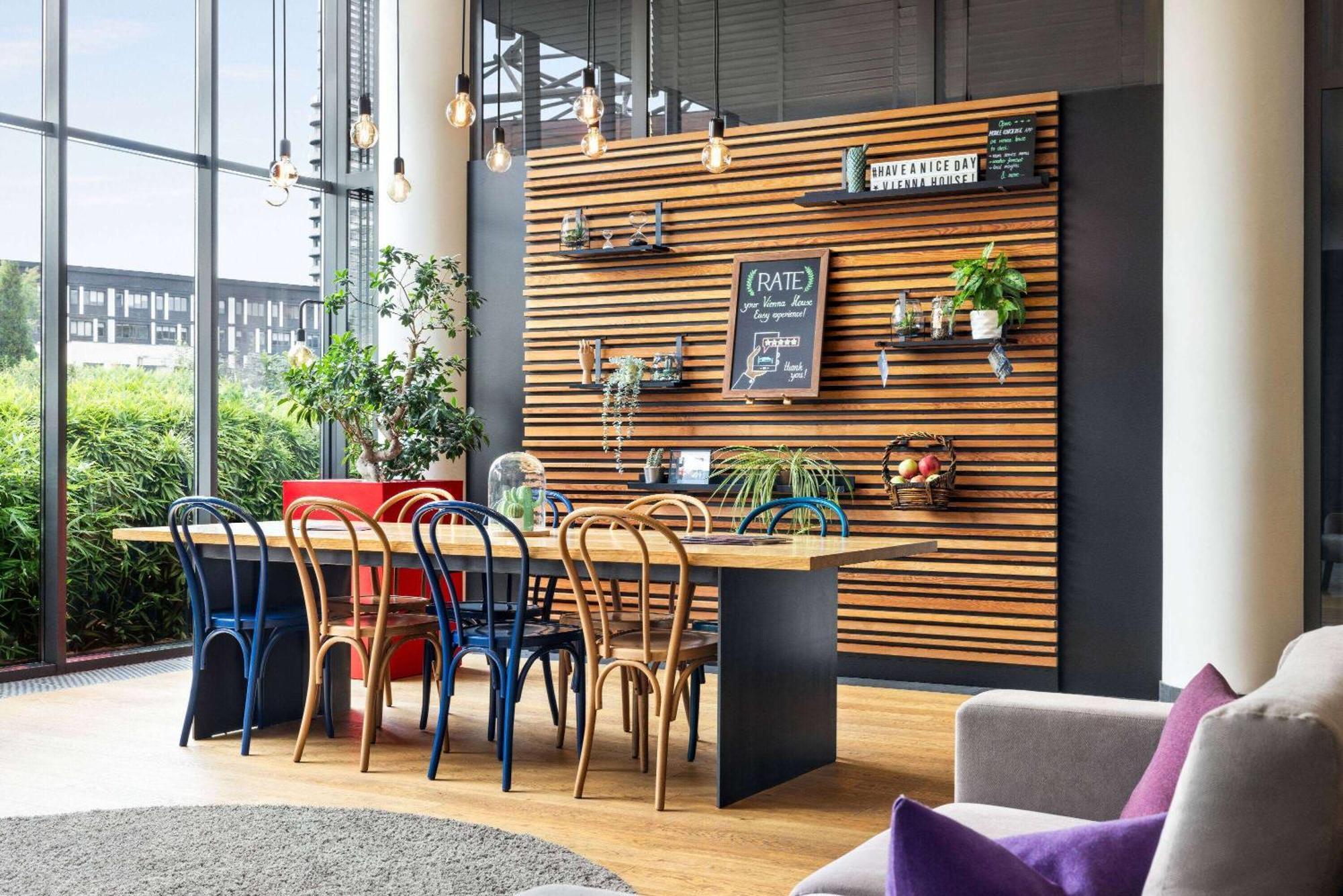 Vienna House Easy By Wyndham Katowice Hotel Exterior photo