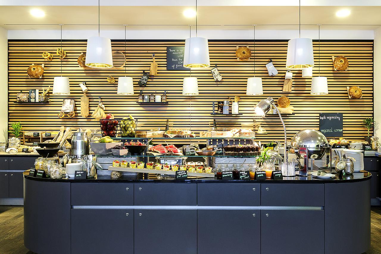 Vienna House Easy By Wyndham Katowice Hotel Exterior photo